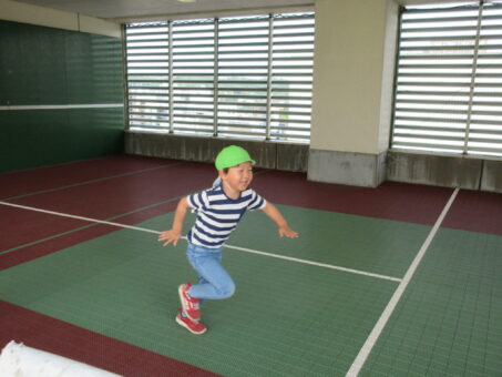５歳児　テニス体験をしてきました。